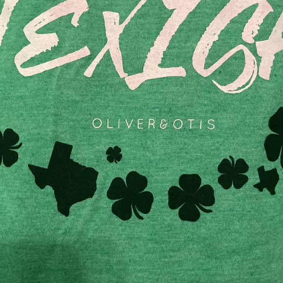 NWT Large “Kiss Me I’m Texish” Texas Irish Green Tee (ABBA) - Picture 3 of 9